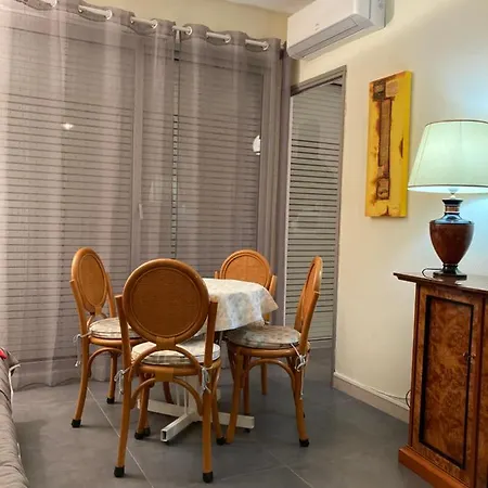 Meubles De Tourisme *