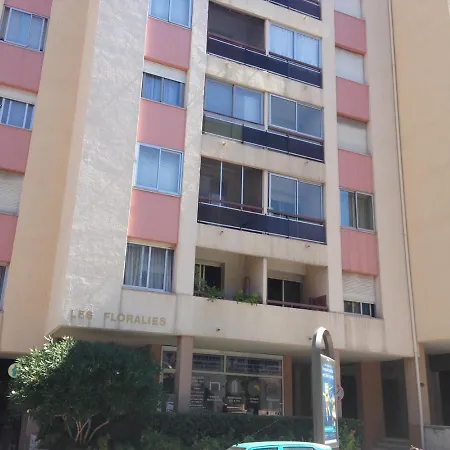 Apartment Meubles De Tourisme *